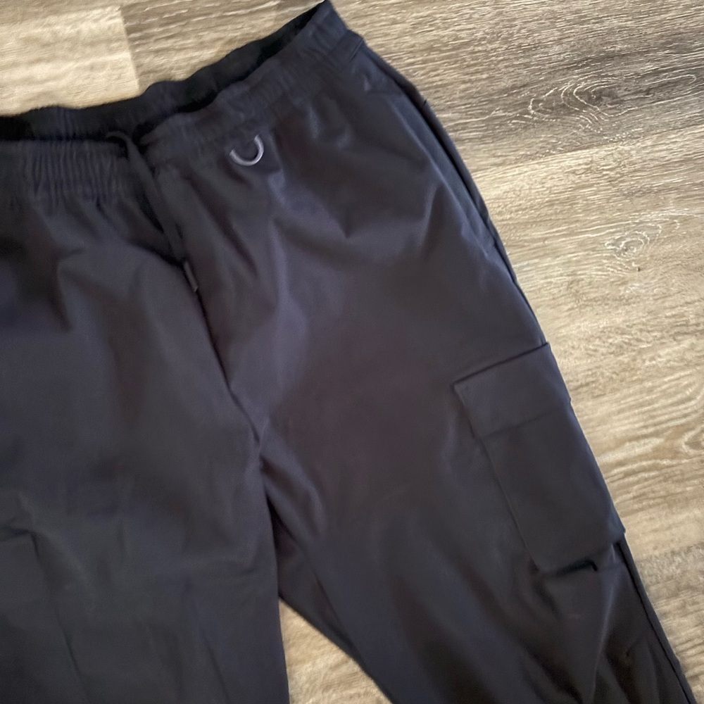 Men's All In Motion Black Cargo Jogger Pants - Lightweight Utility Style Sz M - Picture 6 of 9